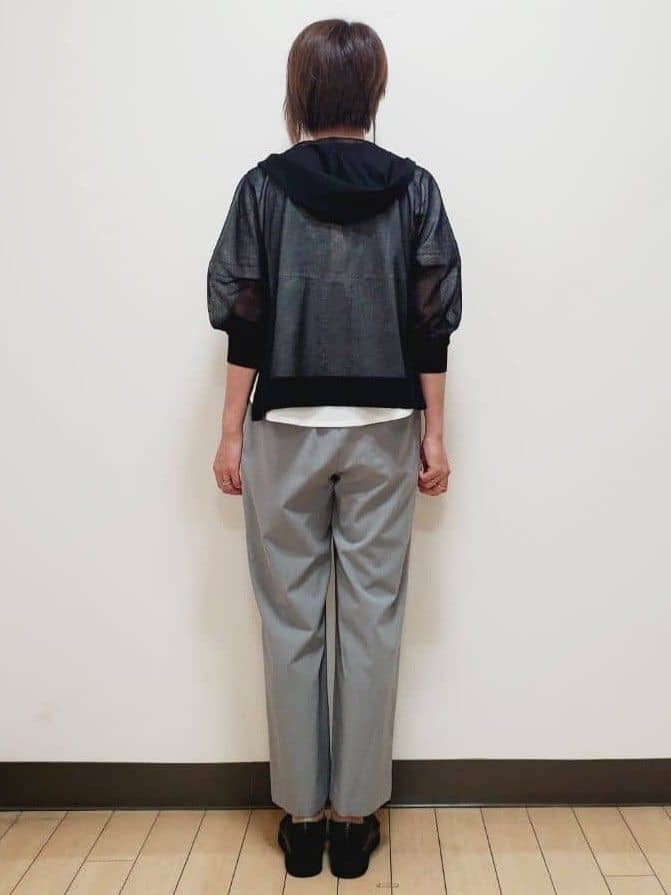 yuuさんの「Reflect｜【寒暖差対策に◎／手洗い可／旅行や通勤に】フード付きシアーカーディガン」を使ったコーディネート