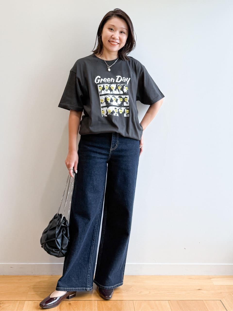yuka.aさんの「OPAQUE.CLIP｜ロックTシャツ別注アソート【GREEN DAY／METALLICA／THE BEATLES】」を使ったコーディネート