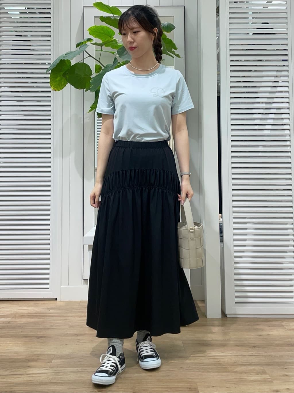 KANNAさんの「Dessin｜【洗える】チュール刺繍Tシャツ」を使ったコーディネート