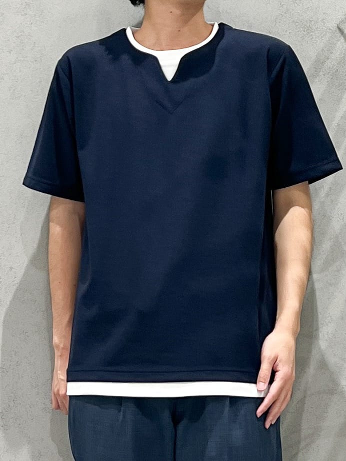 SHI-MAさんの「THE SHOP TK｜ツイルキーネック 半袖Tシャツ 接触冷感/洗濯機OK」を使ったコーディネート