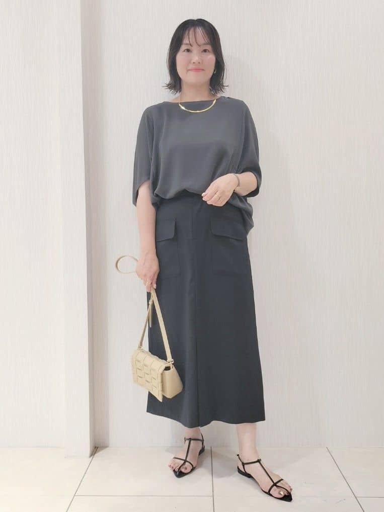 naokoさんの「UNTITLED｜【ウエストゴム/ワイド/柄】モノトーンフラワーパンツ」を使ったコーディネート