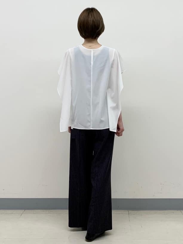 hikaruさんの「INDIVI｜【体型カバー】スクエアブラウス」を使ったコーディネート