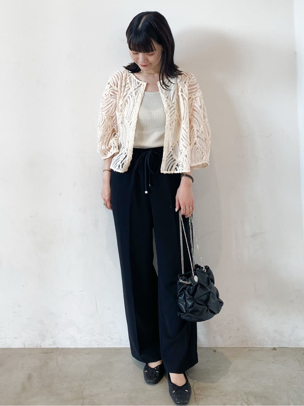 haruさんの「OPAQUE.CLIP｜シアー刺繍レース前開きブラウス【洗濯機洗い可】」を使ったコーディネート