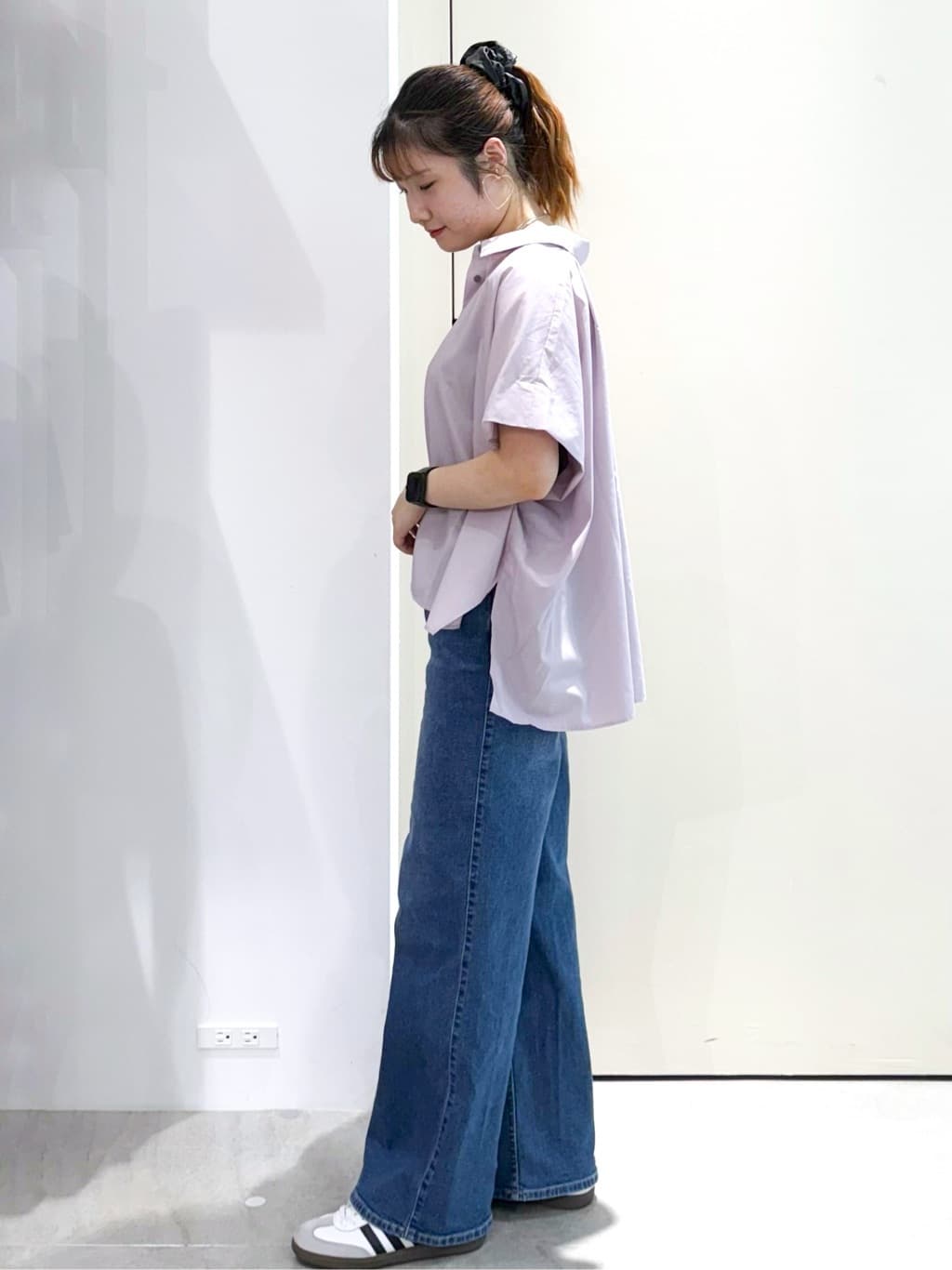 sayaさんの「OPAQUE.CLIP｜《andGIRL掲載》リラクシーシャツ【洗濯機洗い可】」を使ったコーディネート
