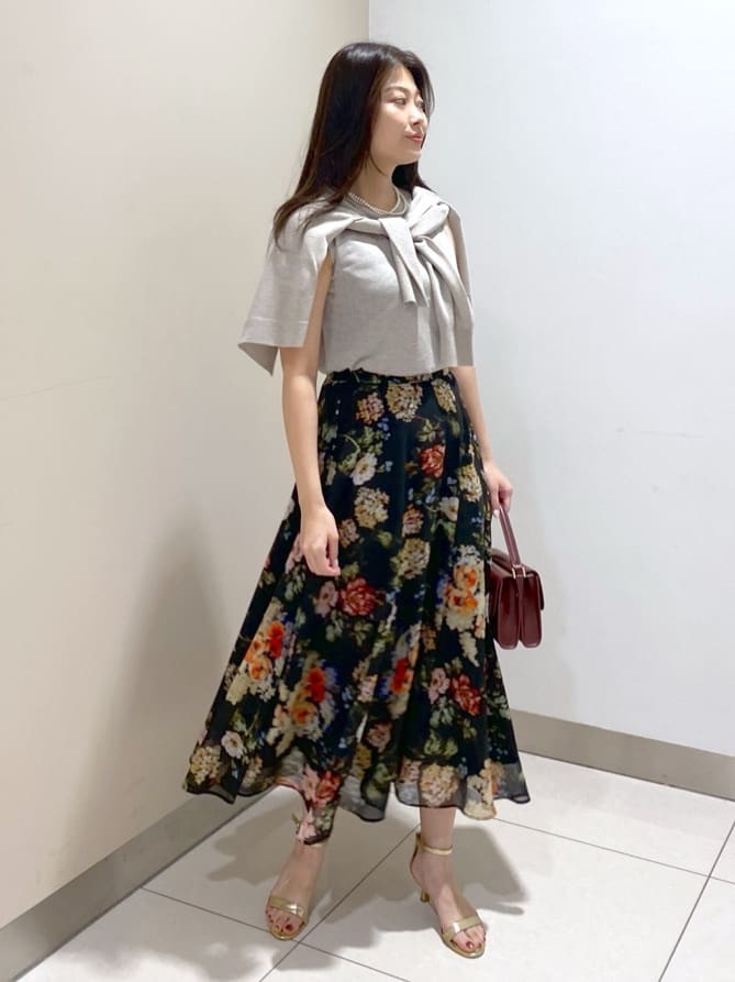 kanaさんの「UNTITLED｜【アンサンブル可/洗える】シアーノースリーブ プルオーバー」を使ったコーディネート