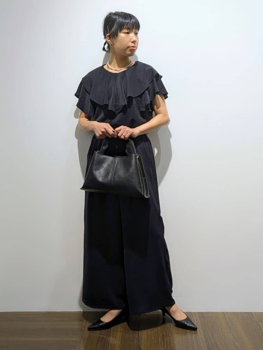 4410さんの「THE SHOP TK｜【ONOFF活躍】フリルデザインブラウス/セットアップ可」を使ったコーディネート