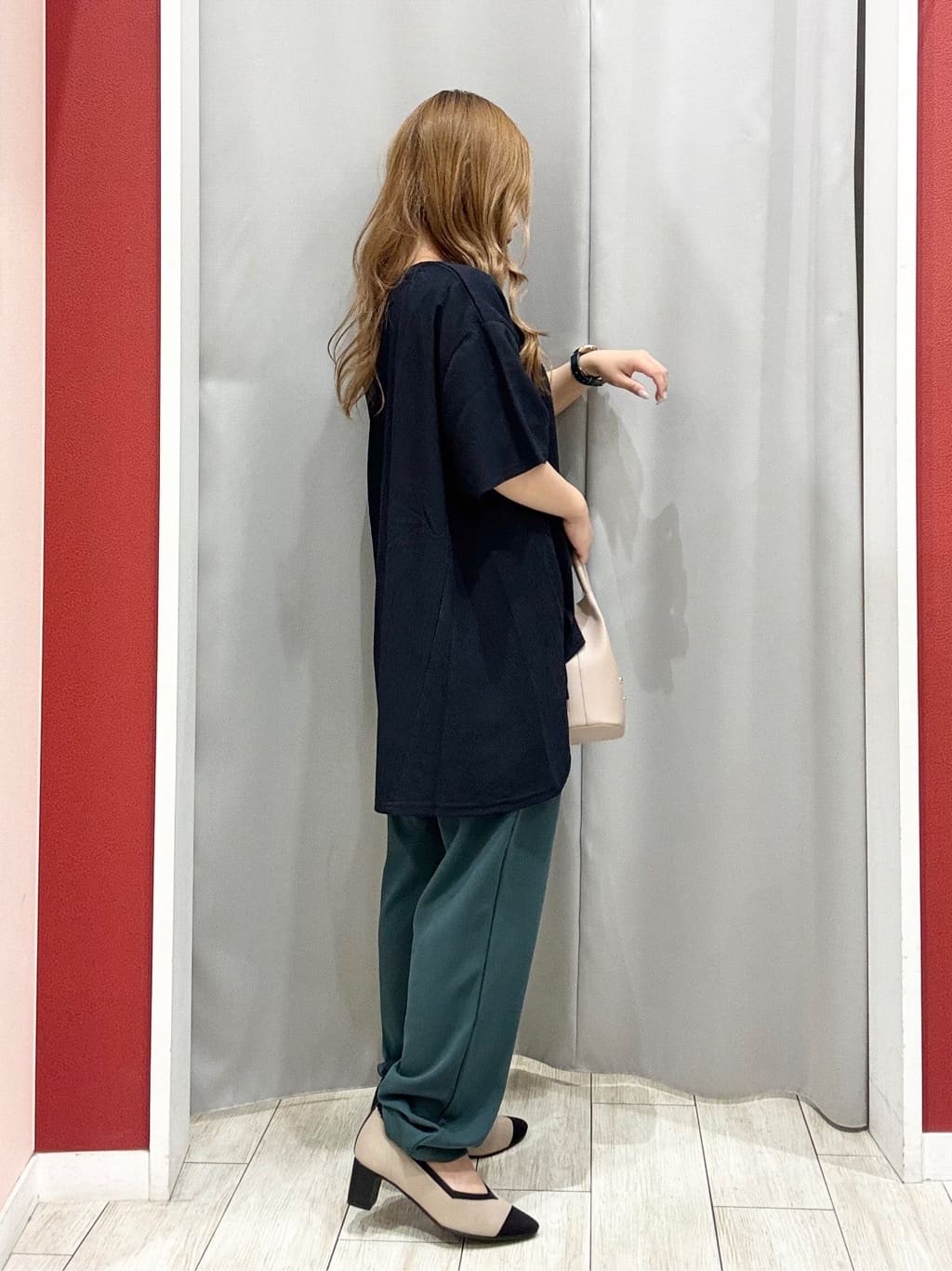shioさんの「SHOO･LA･RUE｜【S-LL/洗える/体型カバー/5分袖】涼しくきれいに決まる Aライントップス」を使ったコーディネート