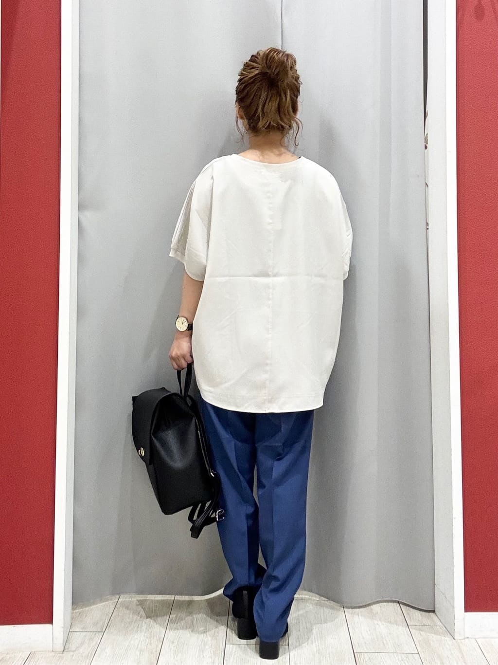 shioさんの「SHOO･LA･RUE｜【ひんやり/洗濯後しわになりにくい】リブ切り替えドルマンブラウス」を使ったコーディネート