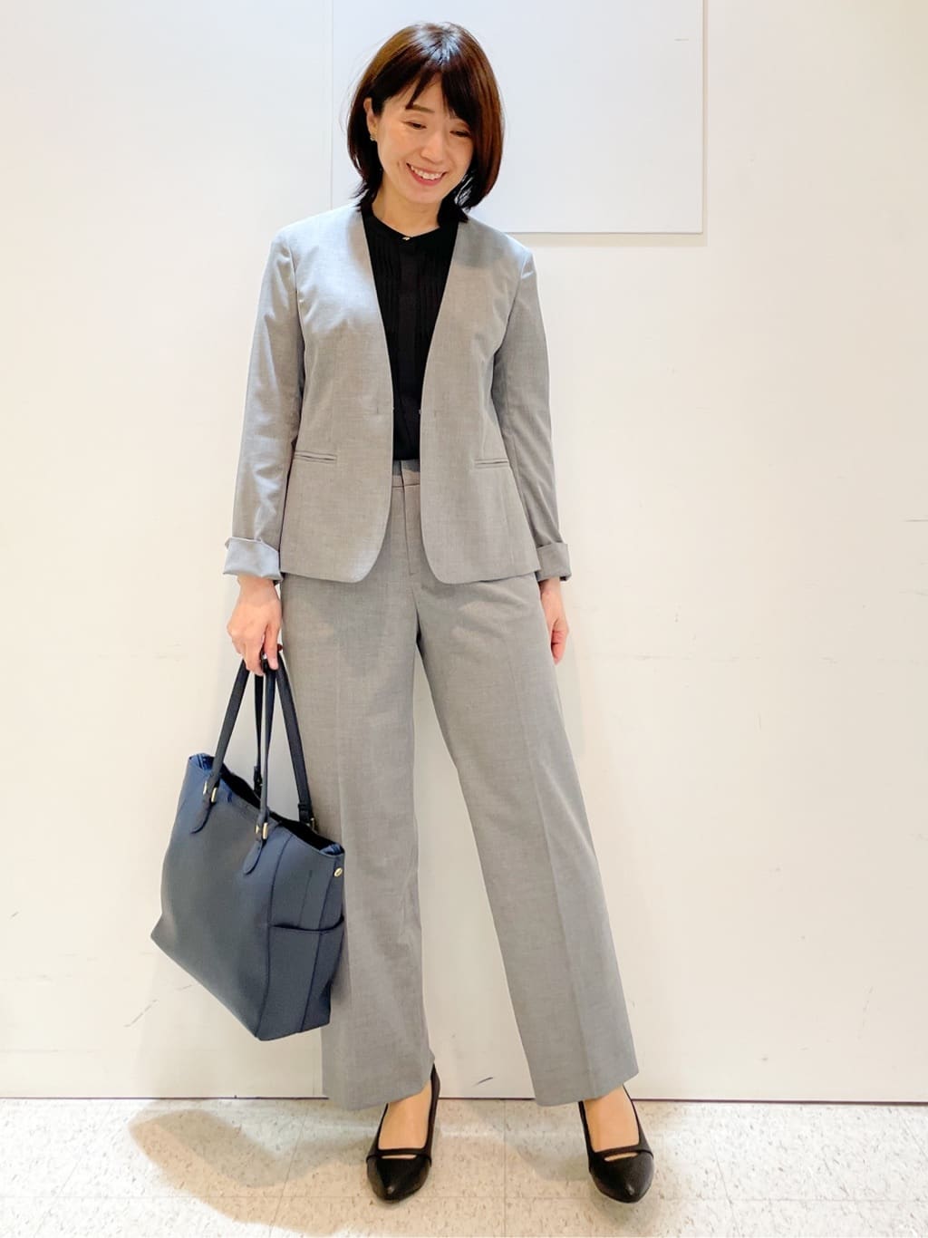 めいさんの「Reflect｜【インナーに◎／すっきり見え！長め丈】タックデティールブラウス」を使ったコーディネート