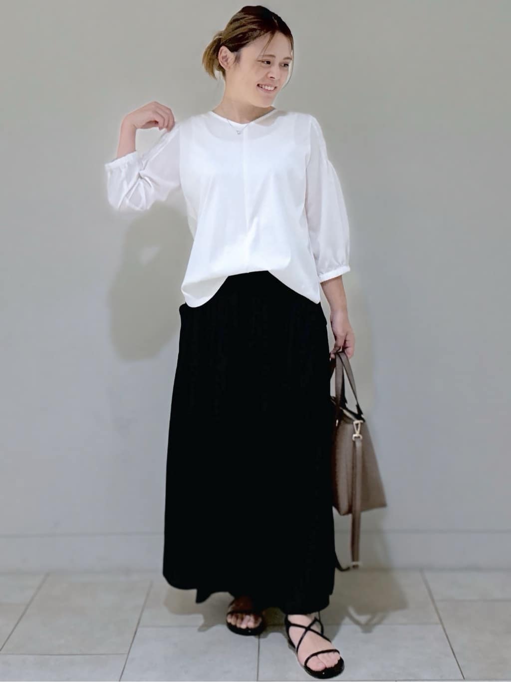 S&auml;K&iuml;さんの「Reflect｜【ウエストゴム仕様／長く着られる◎】スカーチョパンツ」を使ったコーディネート