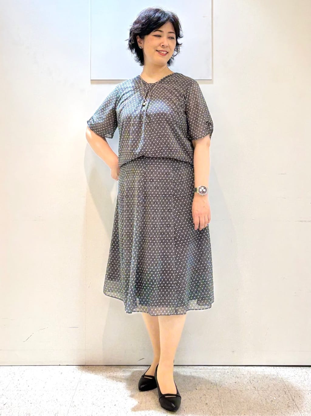 ヤスコさんの「Reflect｜【マシンウォッシュ可／セットアップ可】コツキ柄プリントブラウス」を使ったコーディネート