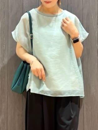 meiさんの「SHOO･LA･RUE｜【洗える/S-LL】上品なシアー感 レイヤード風トップス」を使ったコーディネート