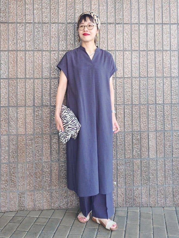 MUTSUKOさんの「UNTITLED｜【UV/はっ水】リラククールワンピース」を使ったコーディネート