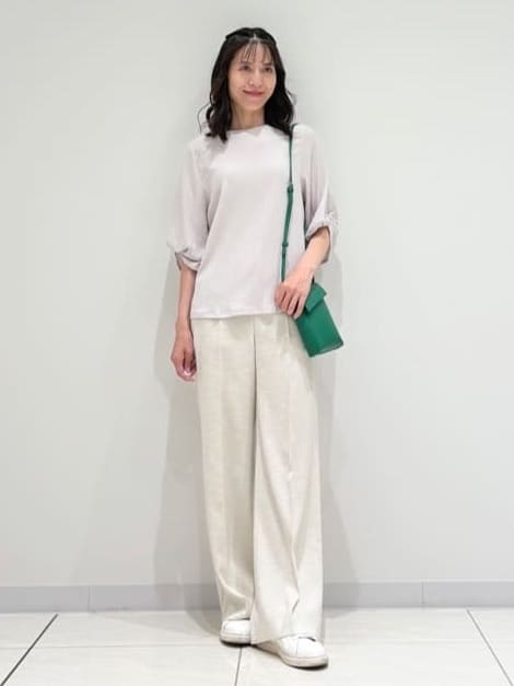 kayoさんの「INDIVI｜【UVケア／吸汗速乾】凹凸素材ねじり袖トップス」を使ったコーディネート