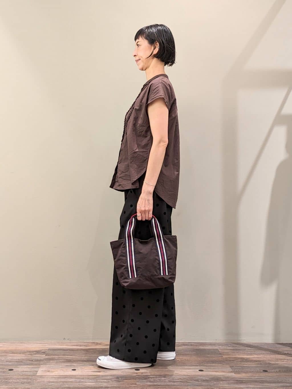 micoさんの「Dessin｜【洗える】スタンドカラーフリルブラウス」を使ったコーディネート