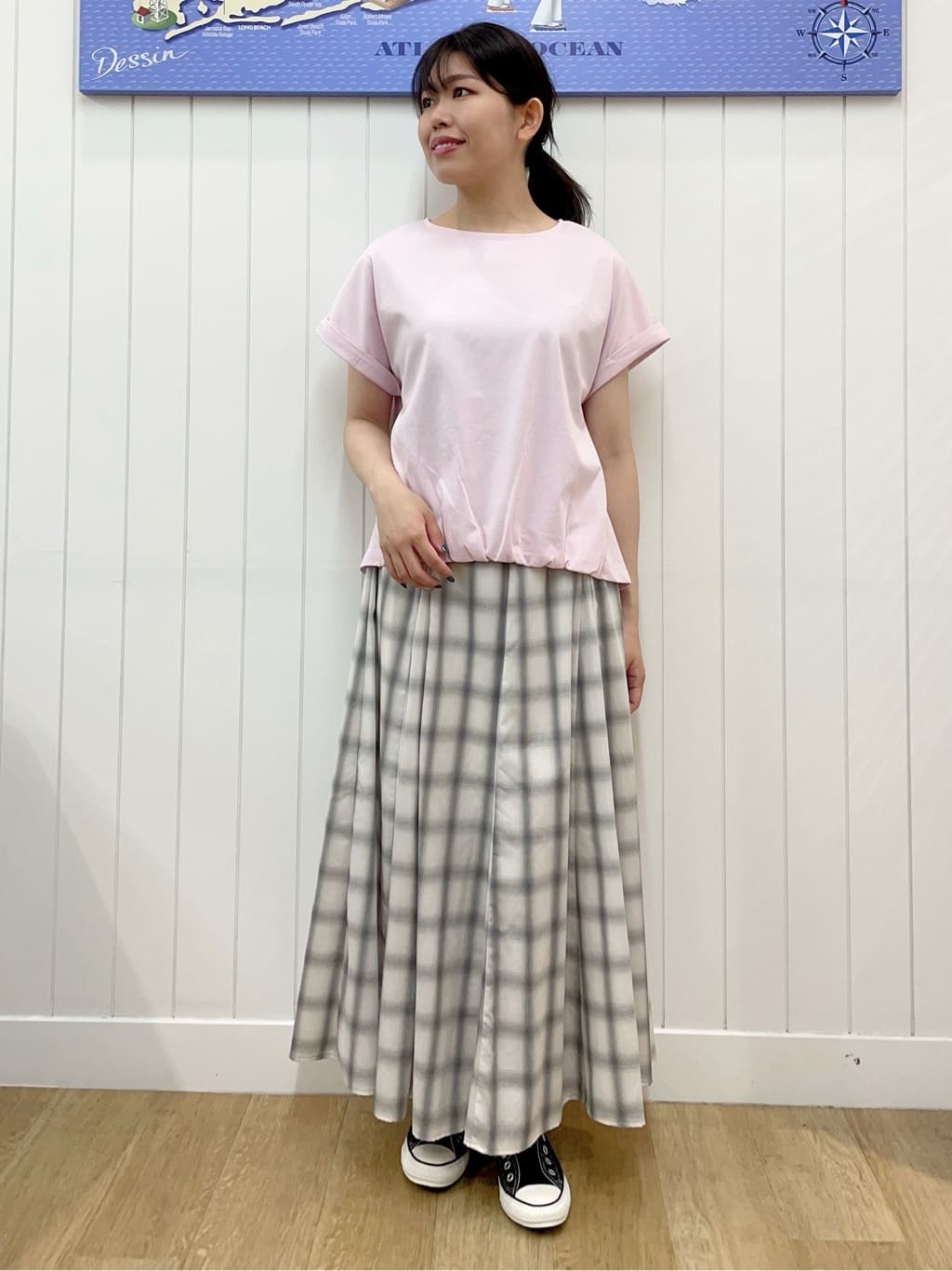 Mayaさんの「Dessin｜【二の腕カバー／UVカット】ロールアップスリーブ裾ギャザーカットソー」を使ったコーディネート