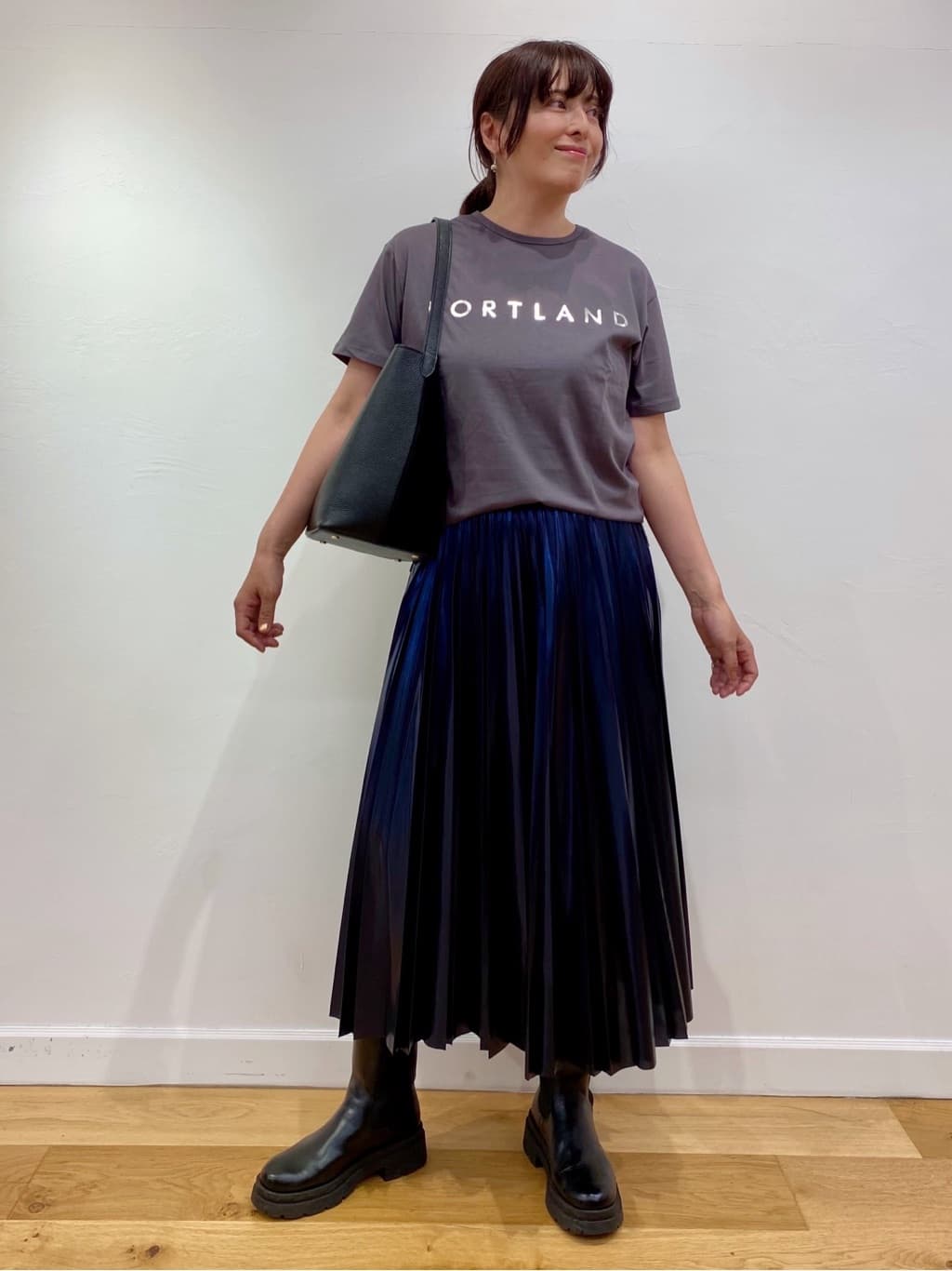 Sawaguchiさんの「DRESSTERIOR｜◆20／1シルケット風天竺Tシャツ」を使ったコーディネート