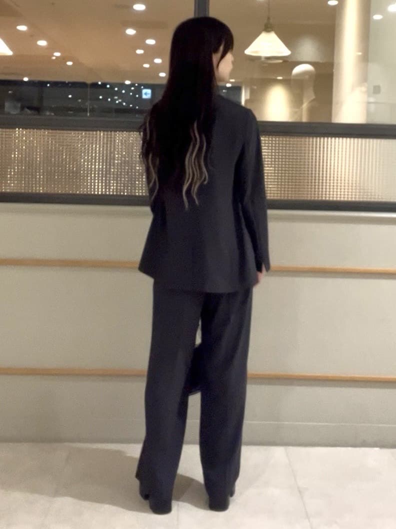 kumiさんの「INDIVI｜【着心地◎！】タックワイドパンツ」を使ったコーディネート