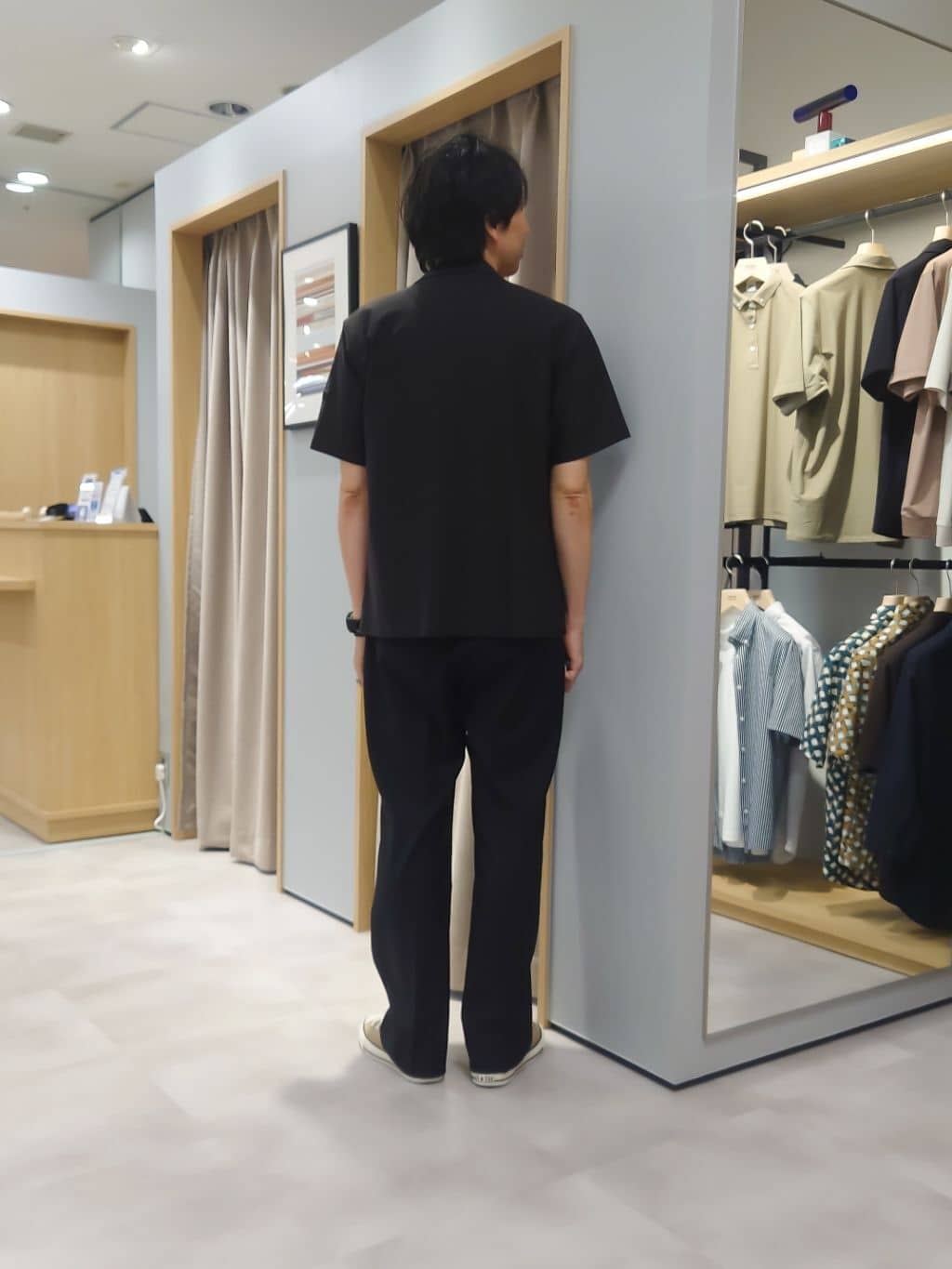 kawamuさんの「TAKEO KIKUCHI｜【COOL CITY WEAR】エアートール オープンカラーシャツ /接触冷感・通気性」を使ったコーディネート