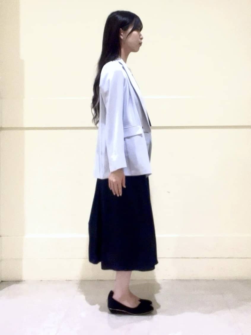 kumiさんの「INDIVI｜パール調コインショートネックレス」を使ったコーディネート
