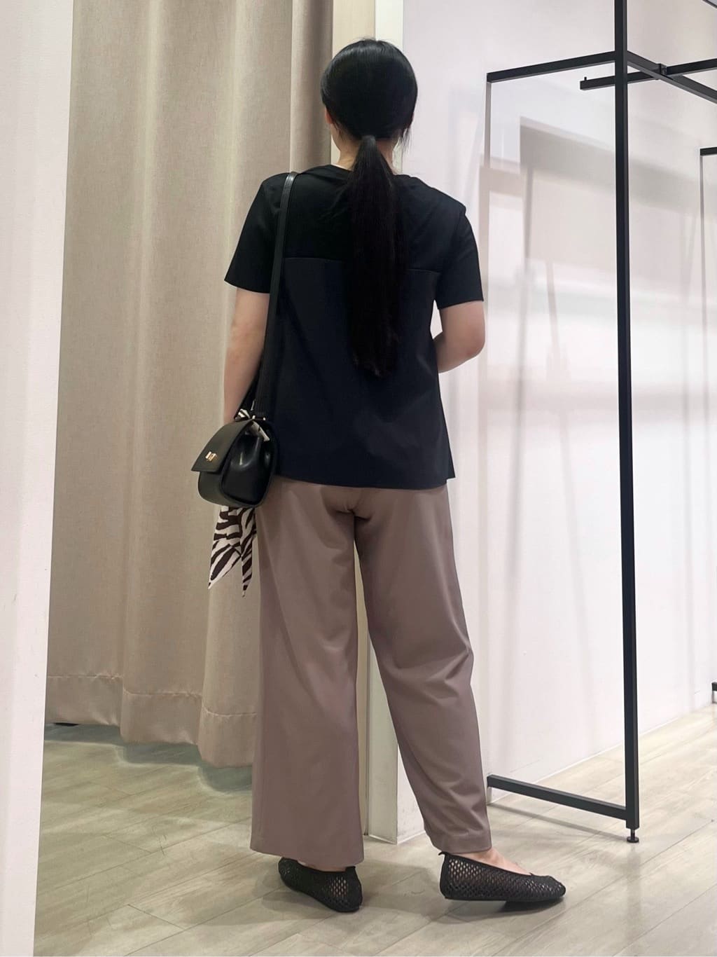 hasuさんの「INDIVI｜【洗える】ビスチェレイヤード風トップス」を使ったコーディネート