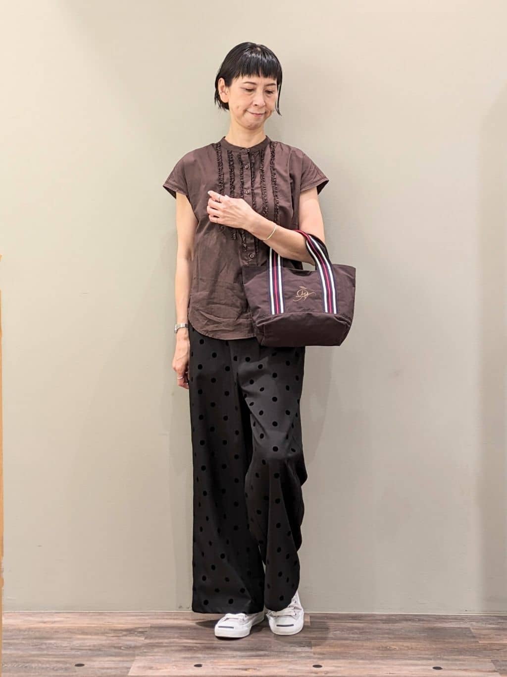 micoさんの「Dessin｜【洗える】スタンドカラーフリルブラウス」を使ったコーディネート