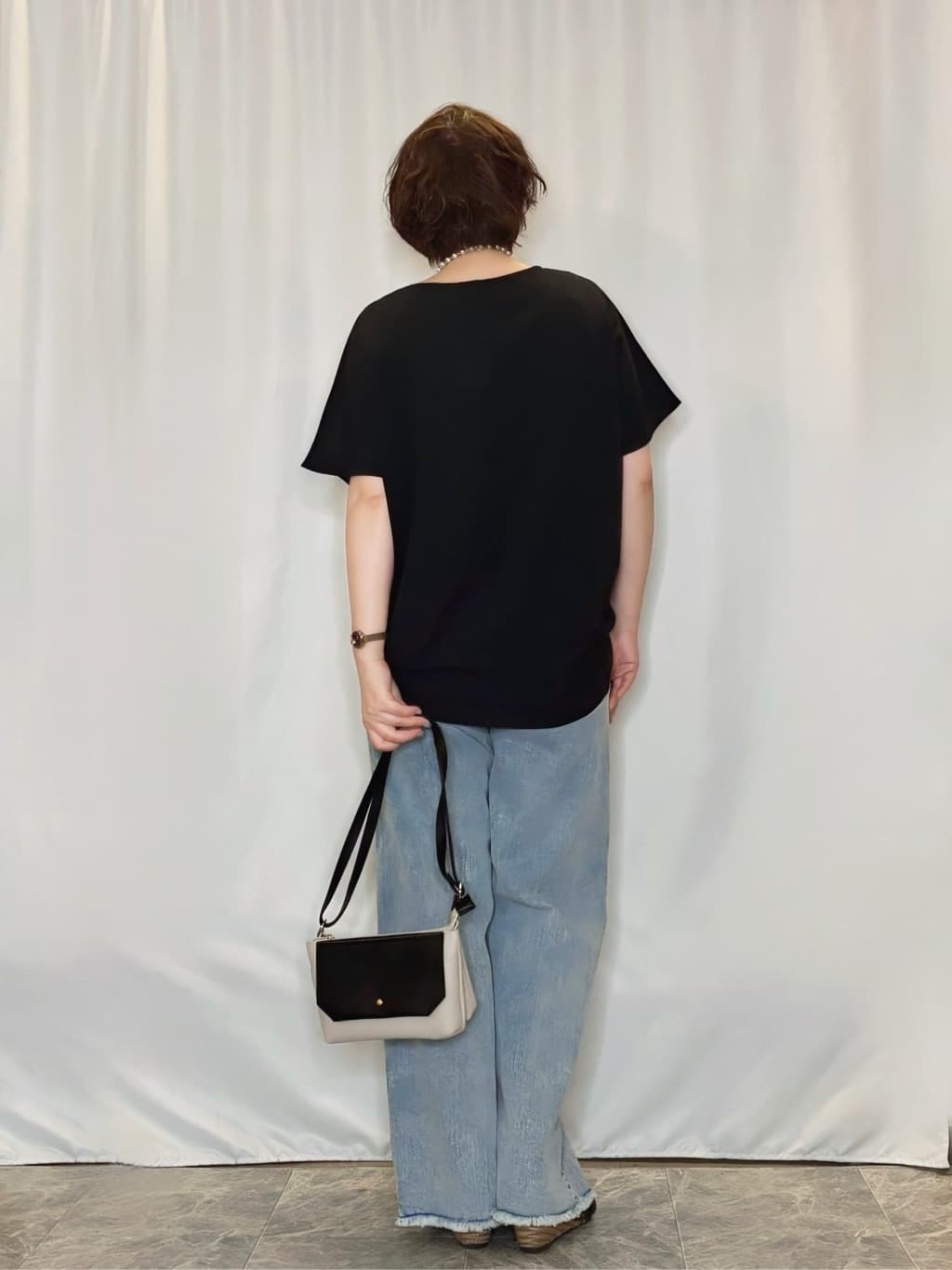 たみさんの「SHOO･LA･RUE｜【S-LL/裏ひんやり/ストレッチ】ワイドストレートデニムパンツ」を使ったコーディネート