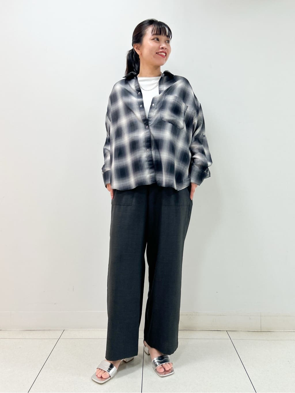 Kaiさんの「Dessin｜【ウエストゴム・洗える】アウトポケットワイドパンツ（XS～L）」を使ったコーディネート
