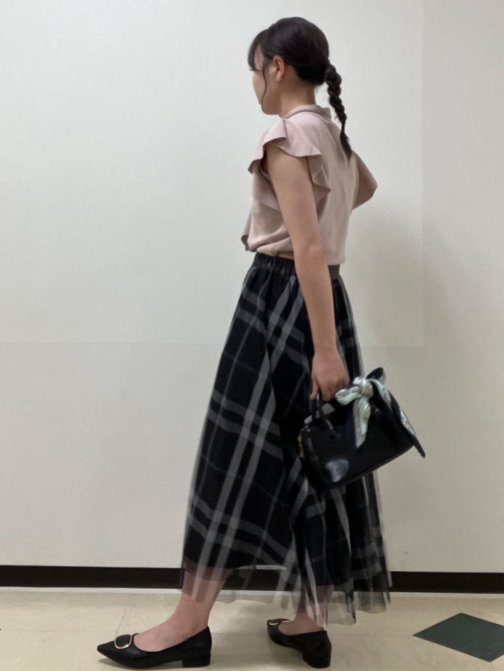 MAYUKIさんの「index｜フレアスリーブボウタイニット【洗濯機洗い可／接触冷感／抗ピル】」を使ったコーディネート