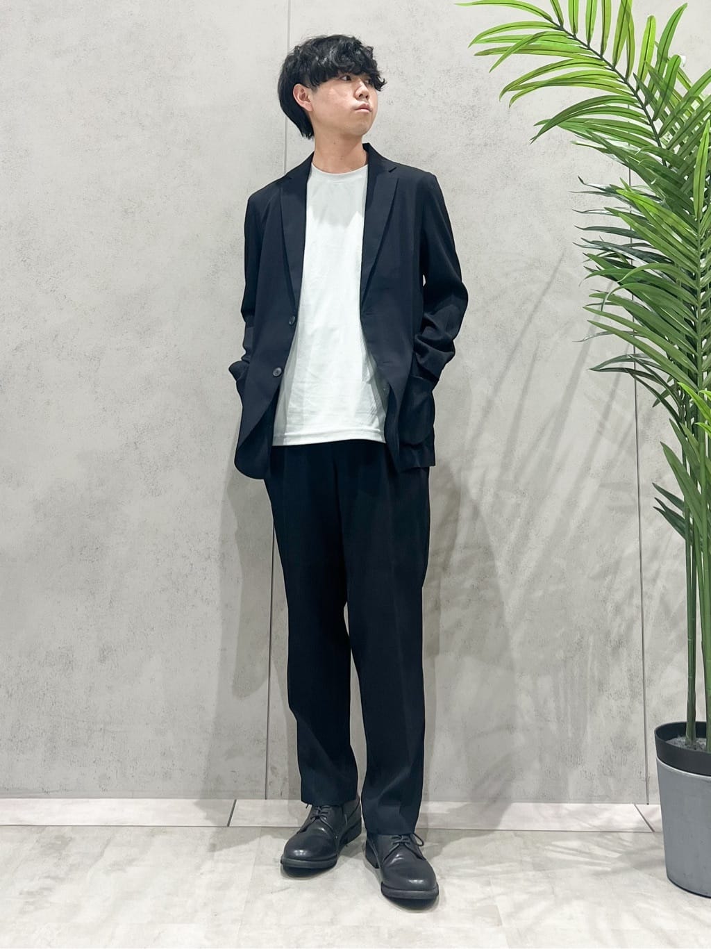SHI-MAさんの「THE SHOP TK｜【Begin/ビギン10月号掲載】楊柳スマートジャケット　軽量/洗濯機OK/セットアップ可」を使ったコーディネート
