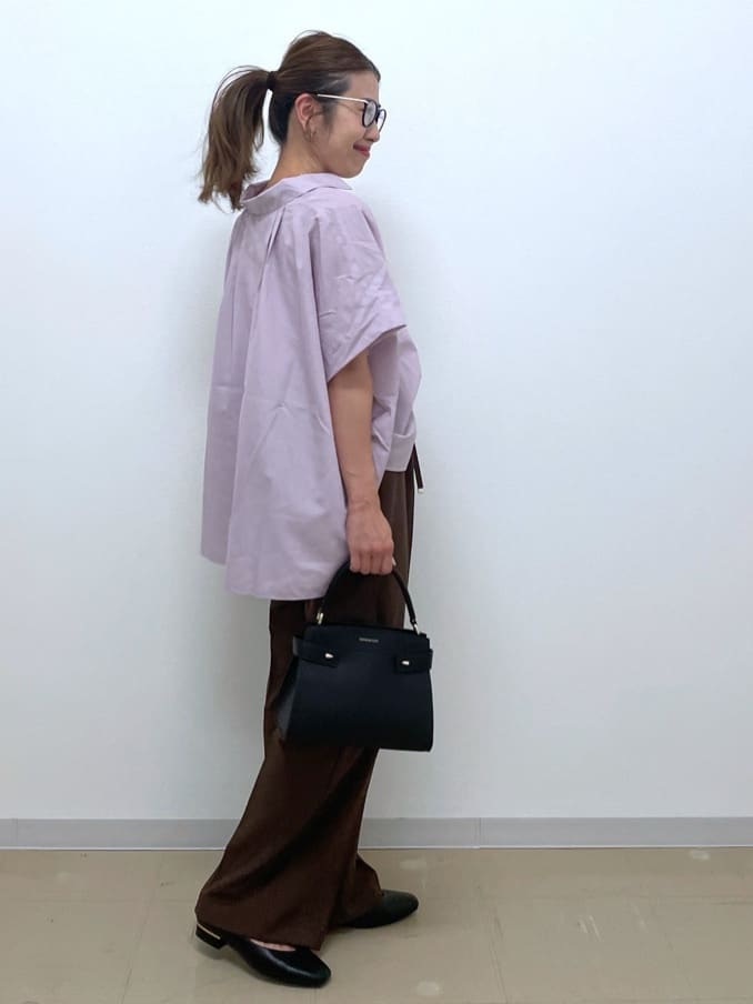 Akiさんの「OPAQUE.CLIP｜《andGIRL掲載》リラクシーシャツ【洗濯機洗い可】」を使ったコーディネート