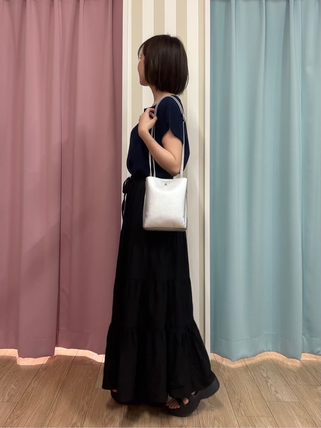 mikiさんの「SHOO･LA･RUE｜【洗える/S-LL/ひんやり】さらりと好印象　総針フレンチスリーブニット」を使ったコーディネート
