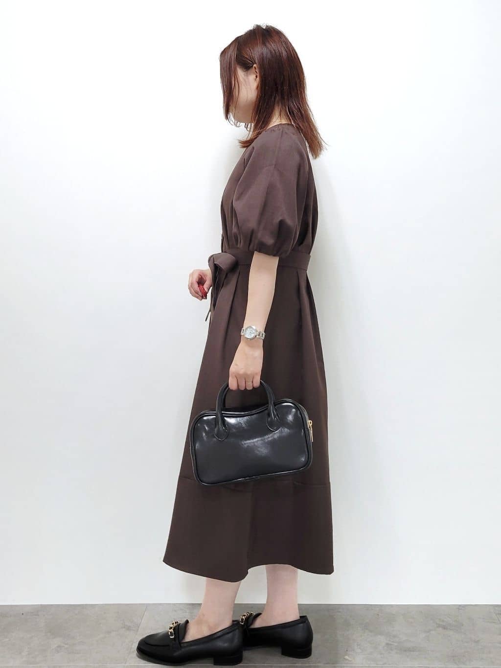 kinaさんの「index｜タックパフスリーブワンピース【洗濯機洗い可／イージーアイロン】」を使ったコーディネート