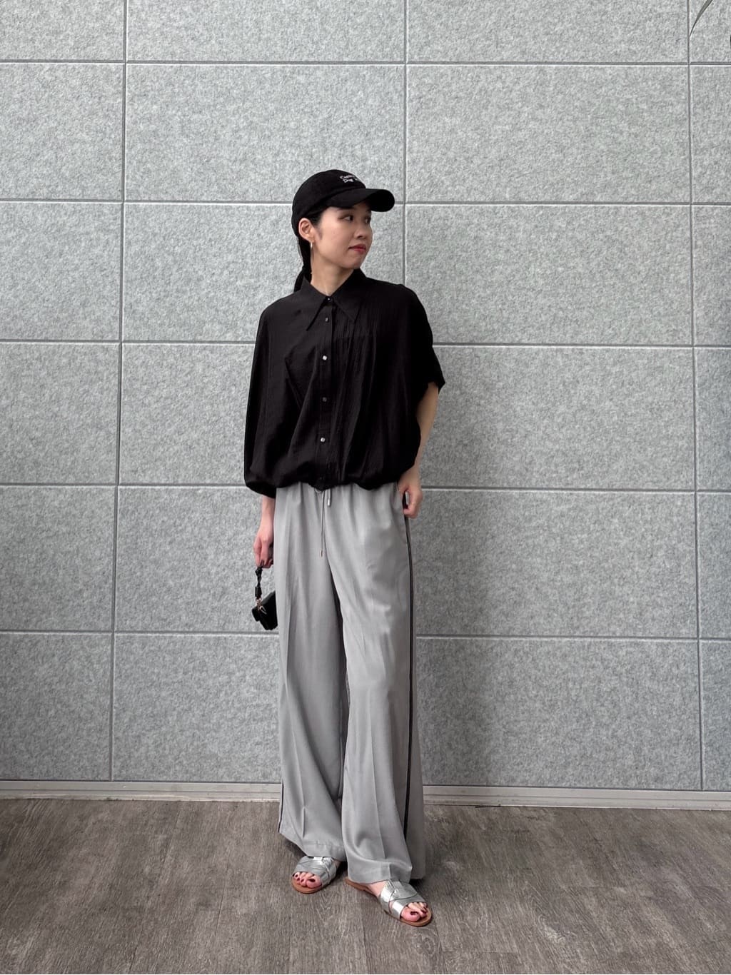 ひなさんの「INDIVI｜バルーンフォルムブラウス」を使ったコーディネート