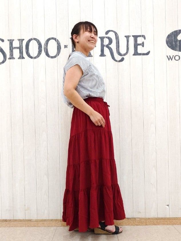 とろろさんの「SHOO･LA･RUE｜【洗える/S-LL】プチフリル襟が女性らしい フレンチスリーブシャツ」を使ったコーディネート