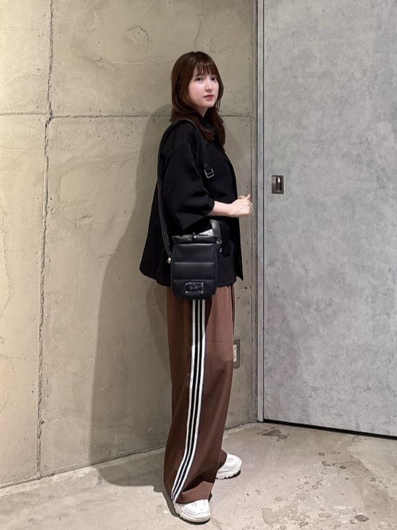 MIKAさんの「tk.TAKEO KIKUCHI｜衿配色ワーカーシャツアウター」を使ったコーディネート