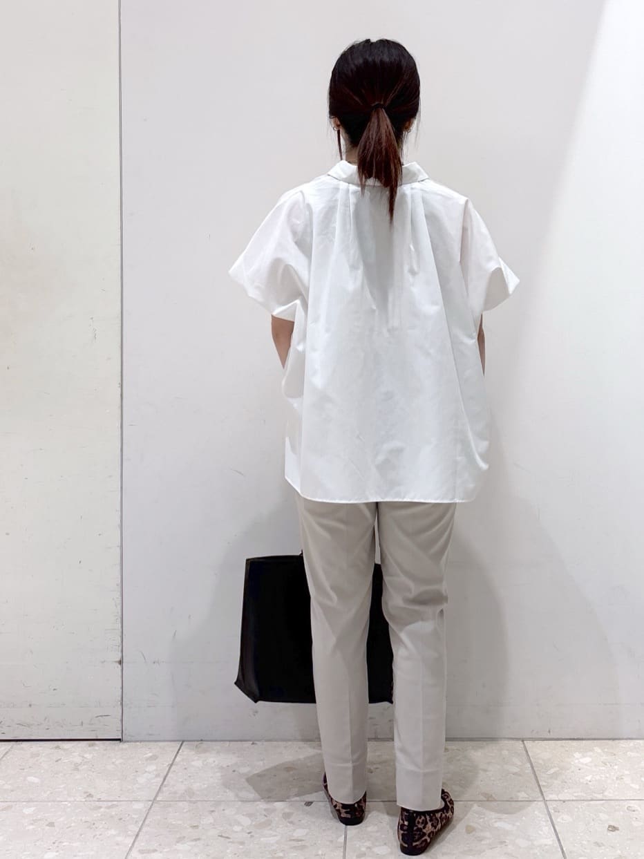 mameさんの「OPAQUE.CLIP｜《andGIRL掲載》リラクシーシャツ【洗濯機洗い可】」を使ったコーディネート