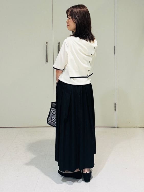 makiさんの「UNTITLED｜【アンサンブル可/薄手】ベーシッククルーネックカーディガン」を使ったコーディネート