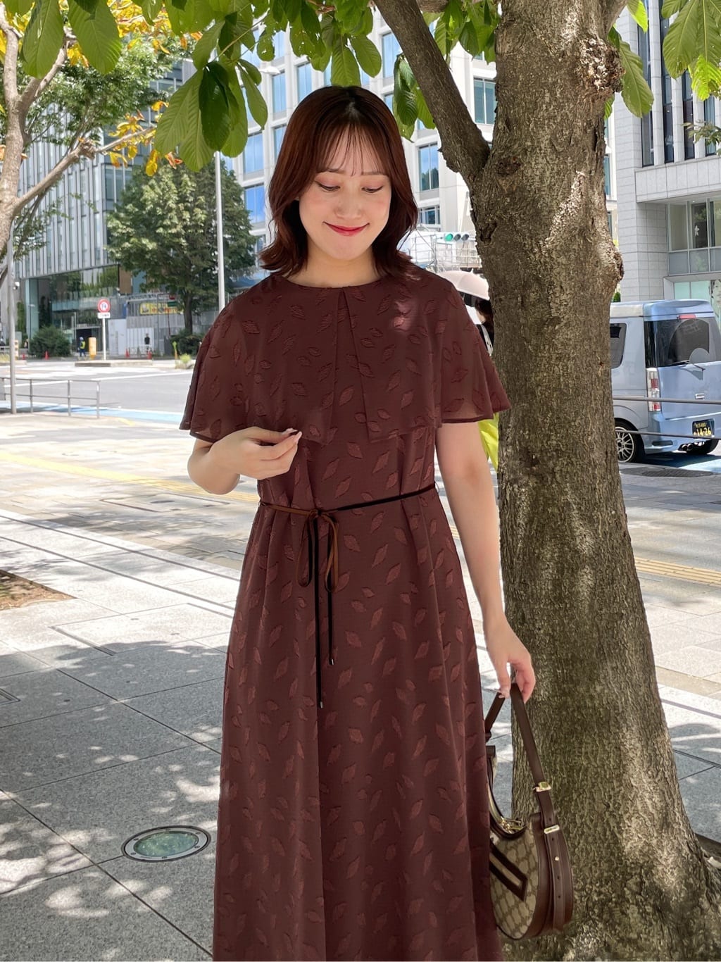 yukariさんの「Reflect｜【撥水／二の腕カバー】ケープデザインワンピース」を使ったコーディネート