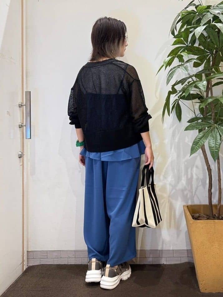 misakiさんの「SHOO･LA･RUE｜【S-LL/セットアップ可/ひんやり】女性らしさ溢れる ティアードキャミソール」を使ったコーディネート