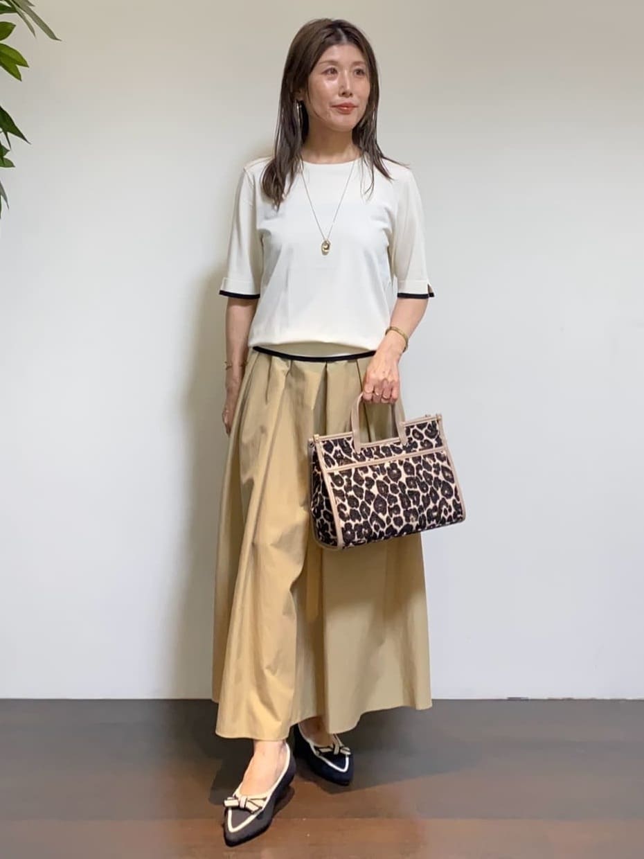 tomoさんの「UNTITLED｜【アンサンブル可/薄手】ベーシッククルーネックカーディガン」を使ったコーディネート