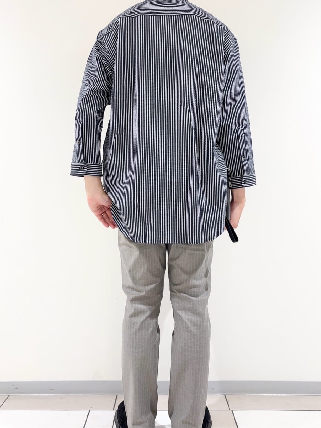 及川さんの「TAKEO KIKUCHI｜【COOL CITY WEAR】ワンポイント刺しゅう ポケットTシャツ /接触冷感」を使ったコーディネート