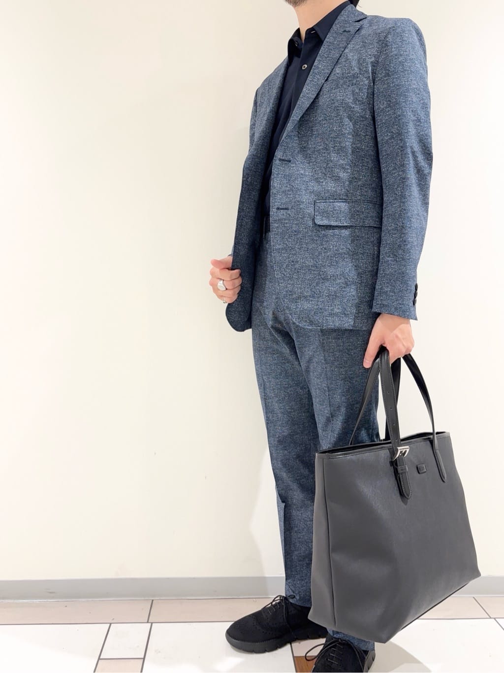 及川さんの「TAKEO KIKUCHI｜【抗菌防臭】COOL DOTS（R）ドビープリント ジャケット」を使ったコーディネート