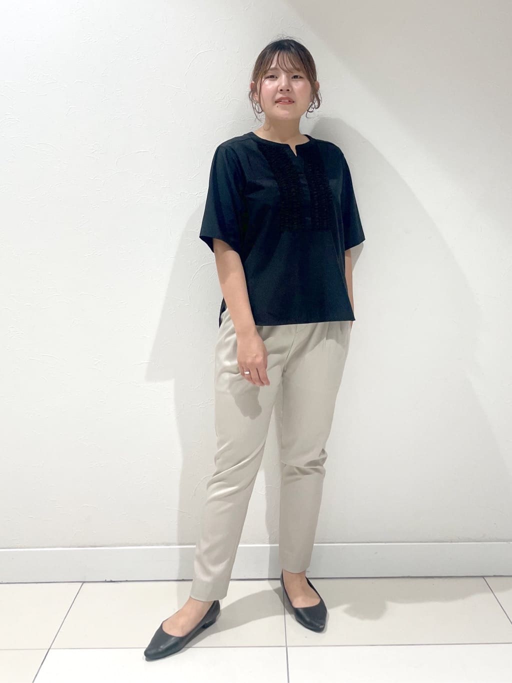 YUUKIさんの「INDIVI｜【定番スーツ／UVケア／洗える】ウール調ノーカラージャケット」を使ったコーディネート