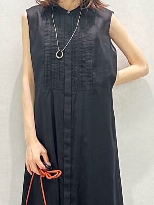 Miwaさんの「UNTITLED｜フープトップネックレス」を使ったコーディネート