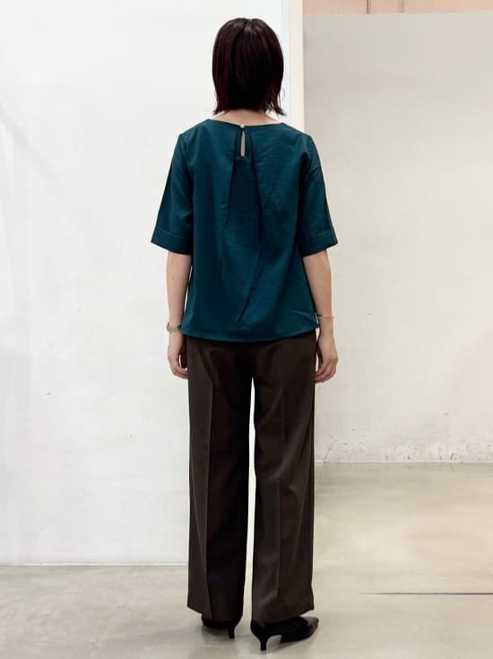 fujiさんの「THE SHOP TK｜麻調メッシュブラウス【二の腕カバー/洗える】」を使ったコーディネート