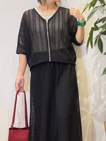 misakiさんの「SHOO･LA･RUE｜【洗える/S-LL】季節の変わり目に 透かし柄が涼やか ジップブルゾン」を使ったコーディネート