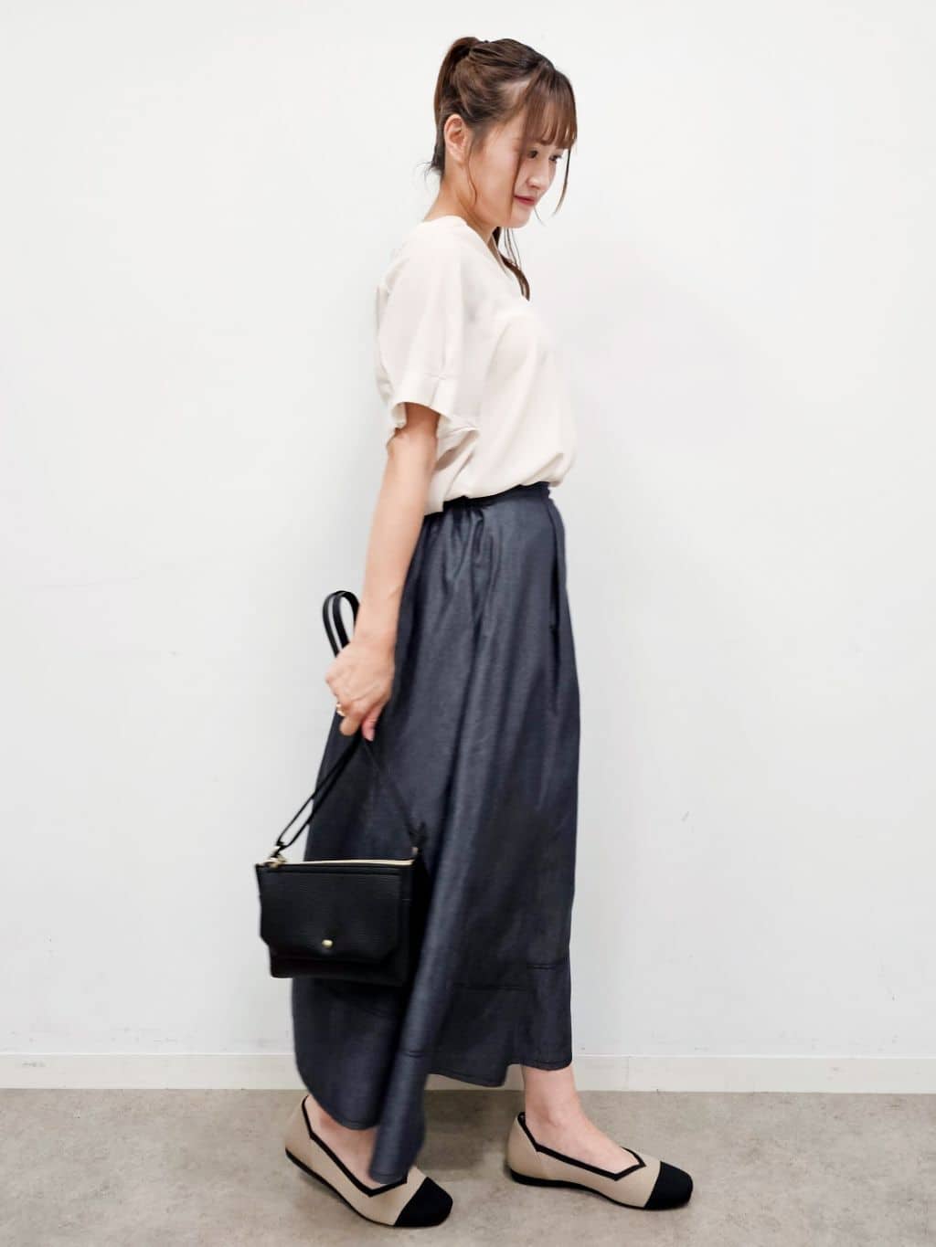 ゆゆさんの「SHOO･LA･RUE｜【S-LL/セットアップ可/ひんやり】きちんと見えで上品 お袖タック スキッパーブラウス」を使ったコーディネート