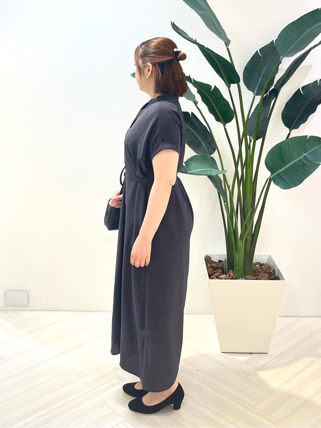 Tomoさんの「UNTITLED｜【UV/はっ水】リラククールワンピース」を使ったコーディネート