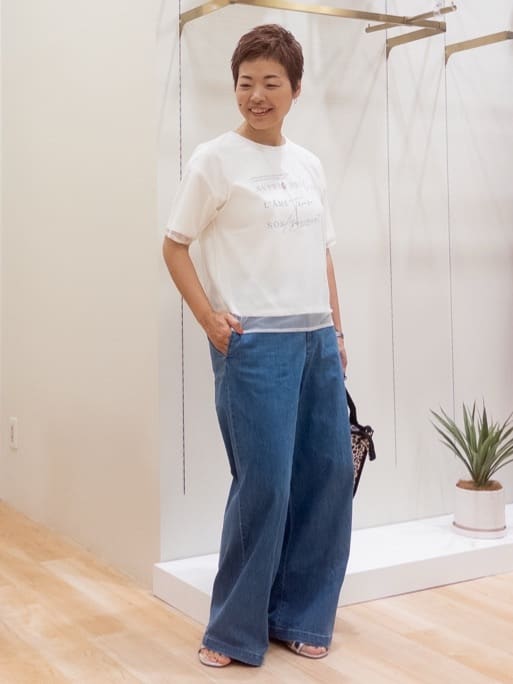シュウコさんの「grove｜ラフだけどおしゃれ　チュールレイヤードTシャツ」を使ったコーディネート